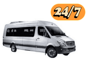 在土耳其租用 19 座小巴