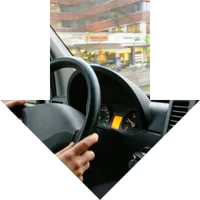 带司机的小巴出租 带司机的出租小巴